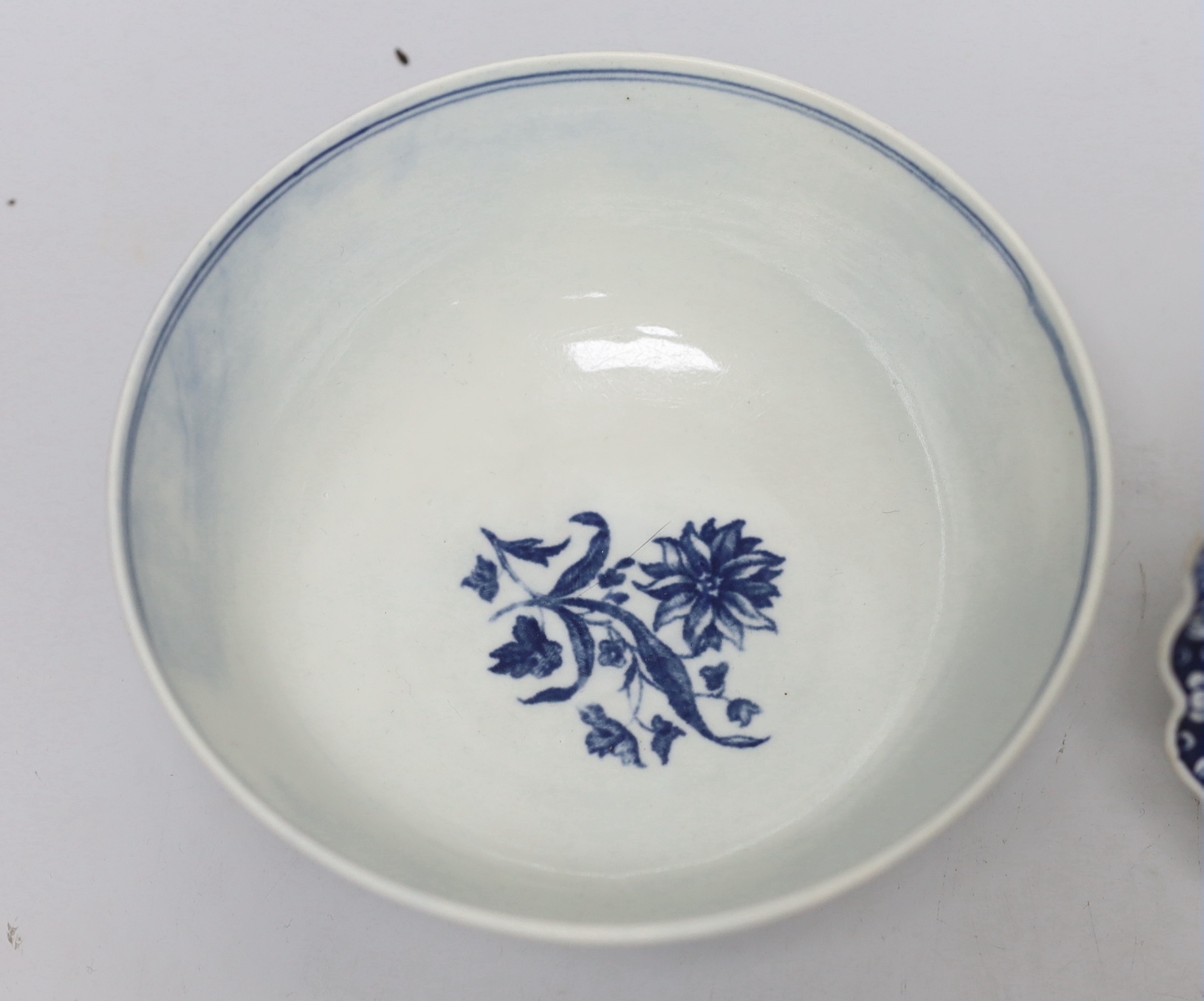 A Worcester Three Flowers pattern bowl and a Pine Cone pattern plate